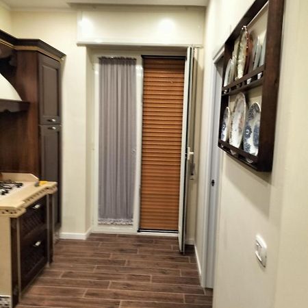 La Dimora Di Alex Apartment Наполи Екстериор снимка