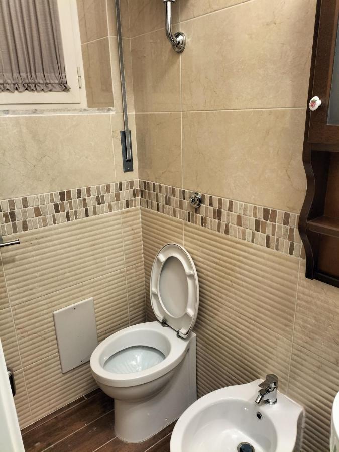 La Dimora Di Alex Apartment Наполи Екстериор снимка