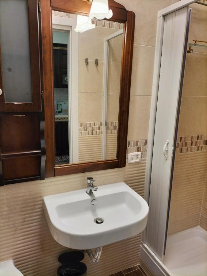 La Dimora Di Alex Apartment Наполи Екстериор снимка